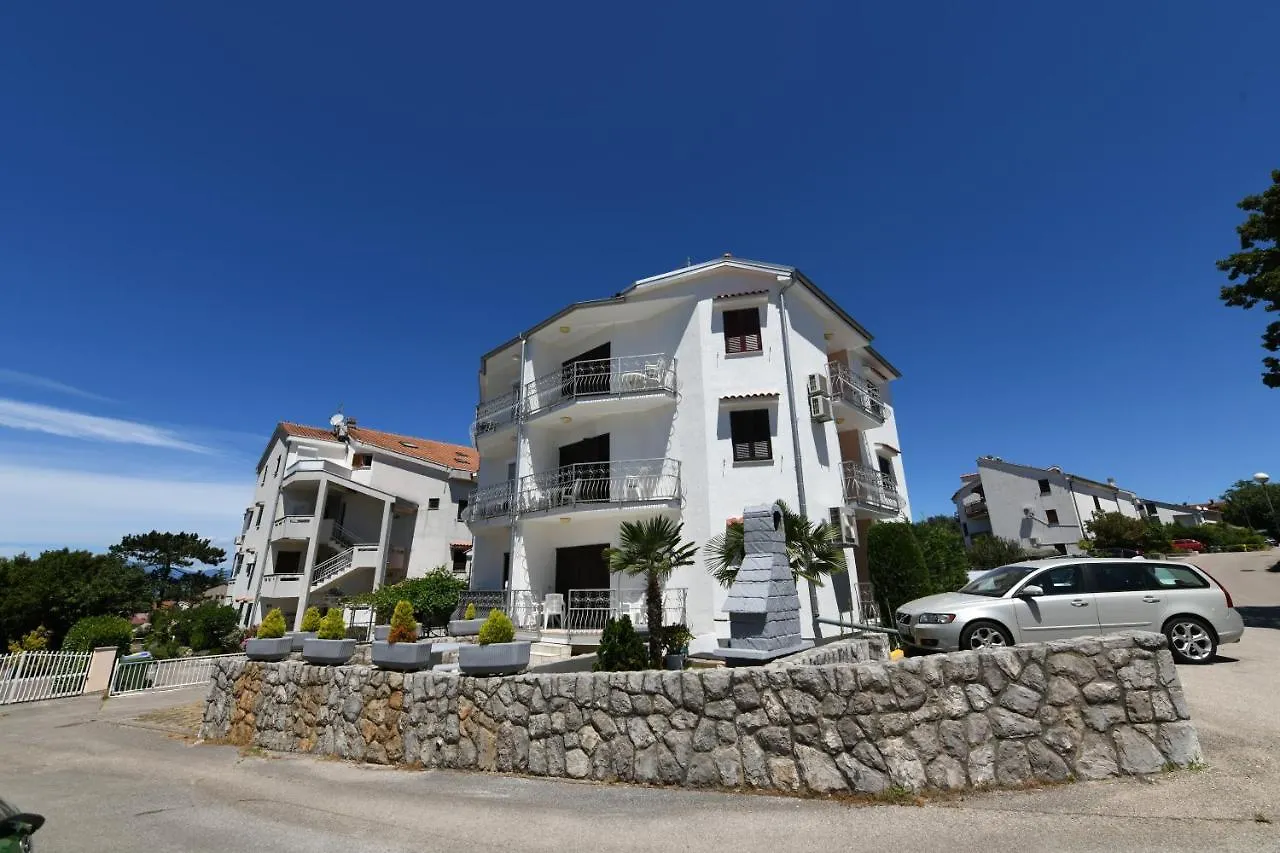 Apartmani Totic Malinska 0*,  Croatia